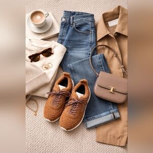 CCO NWOB Rag & Bone Retro Runner Sneakers in a Brown Faux Shearling